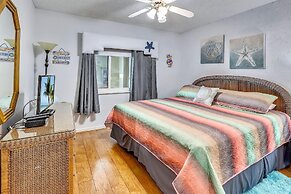 Land's End 11-202 Beach Front