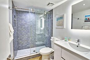 Land's End 11-203 Beach Front - Premier