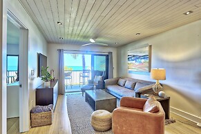 Land's End 11-203 Beach Front - Premier