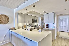 Land's End 11-203 Beach Front - Premier