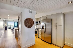 Land's End 11-203 Beach Front - Premier