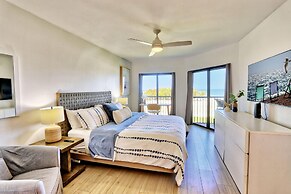 Land's End 11-203 Beach Front - Premier