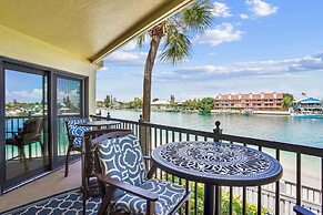 Land's End 3-204 Bay Front