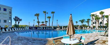 Land's End 3-204 Bay Front