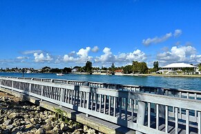 Land's End 4-405 Bay Front - Premier