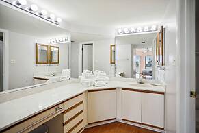 Land's End 5-303 Gulf-bay Front