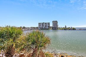 Land's End 5-303 Gulf-bay Front