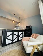 Sky parlor with river view