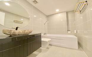 Terra Royal Luxury Vacation