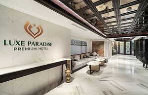 Luxe Paradise Premium Hotel