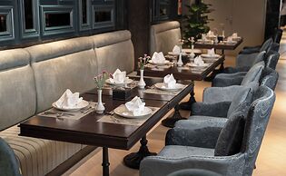 Luxe Paradise Premium Hotel