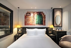 Luxe Paradise Premium Hotel