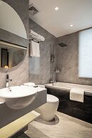 Luxe Paradise Premium Hotel