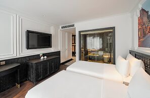 Luxe Paradise Premium Hotel