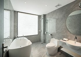 Luxe Paradise Premium Hotel