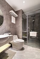 Luxe Paradise Premium Hotel