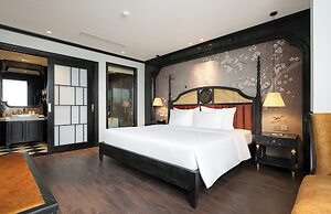 Luxe Paradise Premium Hotel