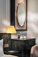 Luxe Paradise Premium Hotel