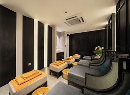 Luxe Paradise Premium Hotel