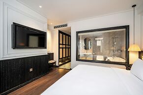 Luxe Paradise Premium Hotel