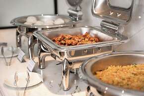 Luxe Paradise Premium Hotel