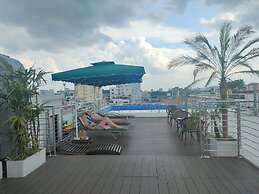 Luxe Paradise Premium Hotel