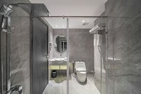 Luxe Paradise Premium Hotel