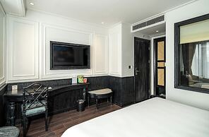 Luxe Paradise Premium Hotel