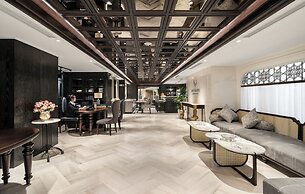 Luxe Paradise Premium Hotel