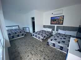 Blue inn Hotel & Suites