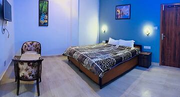 Hotel Snow Crest Residency