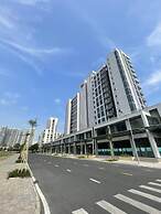 Cardinal Court - Vina We Stay