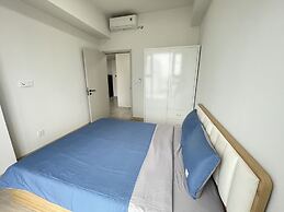 Cardinal Court - Vina We Stay