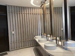 Cardinal Court - Vina We Stay