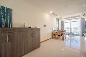 Hoa Tranh - Vinhomes Central Park