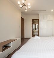 Hoa Tranh - Vinhomes Central Park