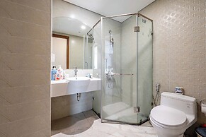 Hoa Tranh - Vinhomes Central Park