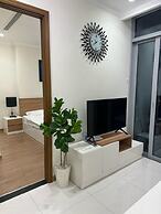 Hoa Tranh - Vinhomes Central Park