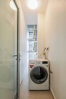 Hoa Tranh - Vinhomes Central Park