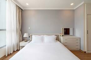 Hoa Tranh - Vinhomes Central Park