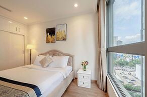 Hoa Tranh - Vinhomes Central Park