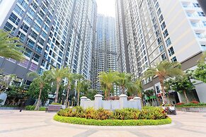 Hoa Tranh - Vinhomes Central Park