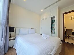 Hoa Tranh - Vinhomes Central Park