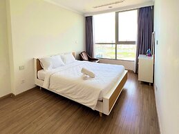 Hoa Tranh - Vinhomes Central Park