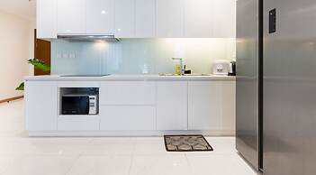 Hoa Tranh - Vinhomes Central Park