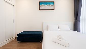 Hoa Tranh - Vinhomes Central Park