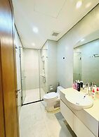 Hoa Tranh - Vinhomes Central Park