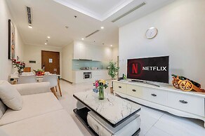 Hoa Tranh - Vinhomes Central Park