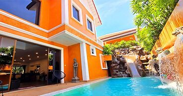 HIDELAND Luxury Pool Villa