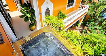 HIDELAND Luxury Pool Villa